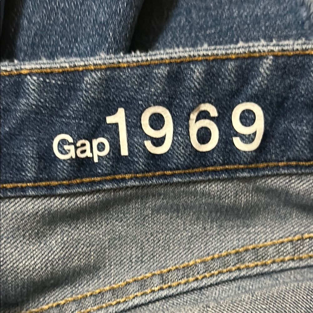 GAP Perfect Boot 👖 - Picture 3 of 3